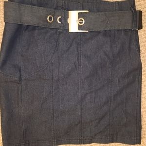 Womens skirt lrg